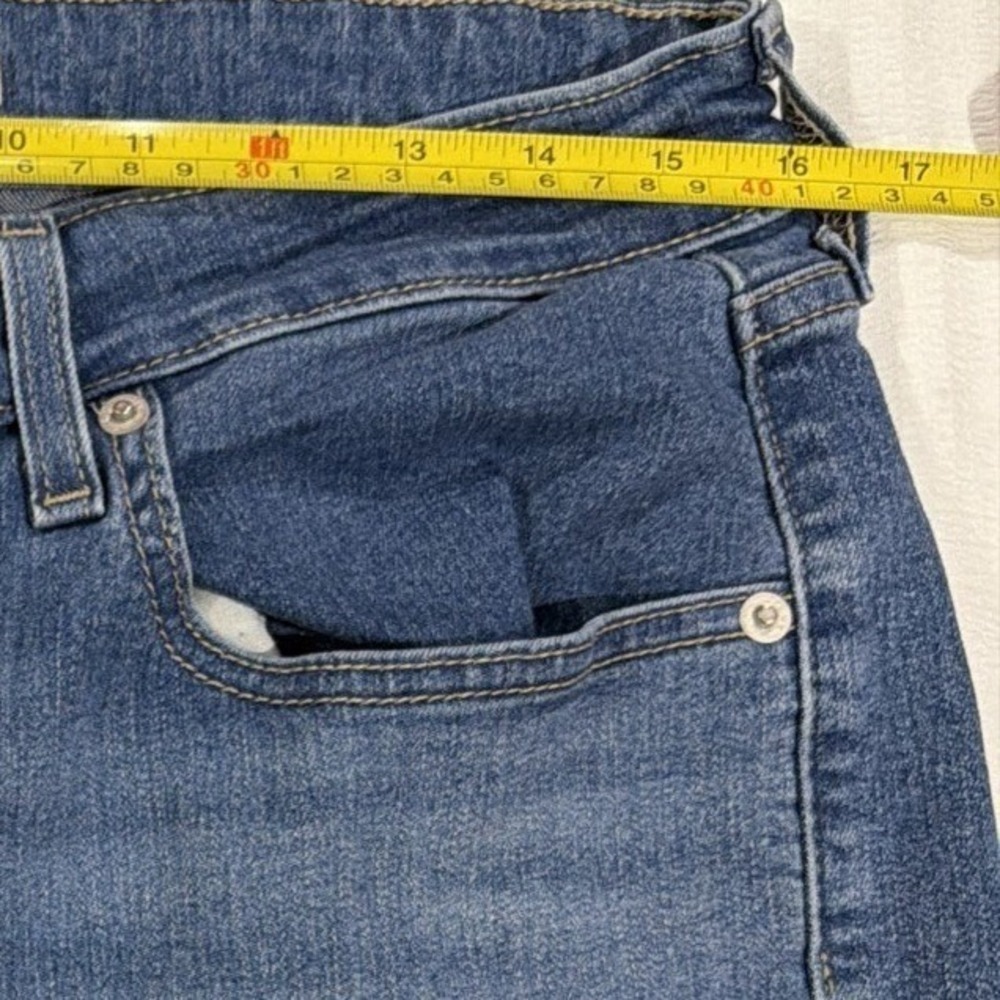 Levis 725 High Rise Bootcut Jeans Womens 32 Medium Wash Blue Denim Stretch 725 - Picture 2 of 6